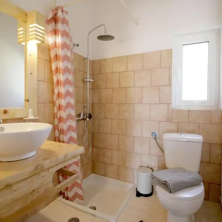 Hébergement de vacances Seaside, Relaxing Family House With Playground! Lavrys 4