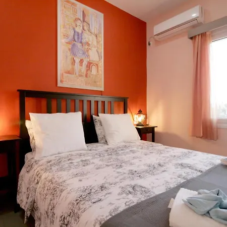 Hébergement de vacances Seaside, Relaxing Family House With Playground! Lavrys 4 *