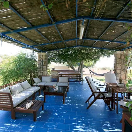 Hébergement de vacances Seaside, Relaxing Family House With Playground! Lavrys 4 Marathi (Crete)
