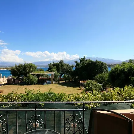 Seaside, Relaxing Family House With Playground! Lavrys 4 * Marathi (Crete)